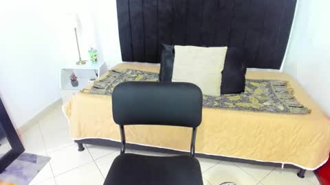 Snapshot of anthoy_wayans chatting on 01-06-25, 11:42       online show from 01-06-25, 11:42