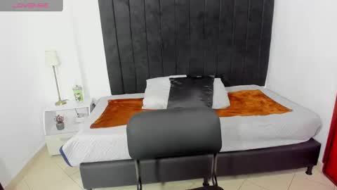 Snapshot of anthoy_wayans chatting on 01-15-25, 11:30       online show from 01-15-25, 11:30