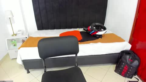 Snapshot of anthoy_wayans chatting on 01-24-25, 11:02       online show from 01-24-25, 11:02