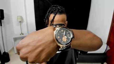 Snapshot of anthoy_wayans chatting on 09-13-25, 12:43       online show from 09-13-25, 12:43