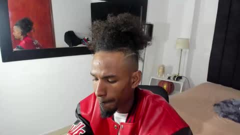 Snapshot of anthoy_wayans chatting on 10-25-25, 12:29       online show from 10-25-25, 12:29