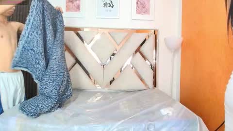 antonella_and_thiago_ online show from 12-20-25, 12:34