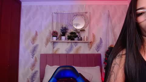 Snapshot of antonella_miller18 chatting on 12-15-24, 06:07 Antonella online show from 12-15-24, 06:07