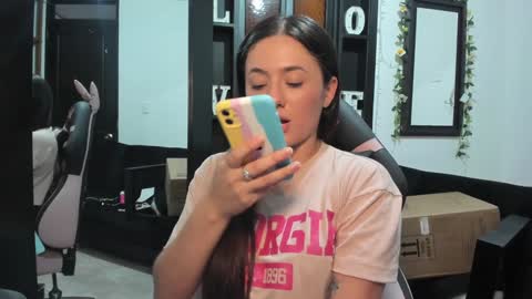 Snapshot of antonella_naughty1 chatting on 12-17-24, 07:37 antonella online show from 12-17-24, 07:37