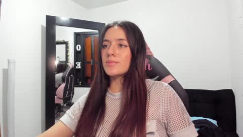 Snapshot of antonella_naughty1 chatting on 01-28-25, 08:15 antonella online show from 01-28-25, 08:15