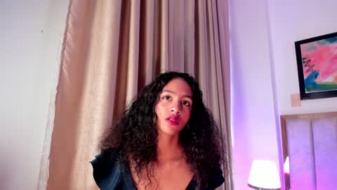 AntonellaHall  online show from 01-24-25, 11:59