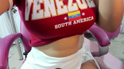 ANTONELLA online show from 10-22-25, 10:53