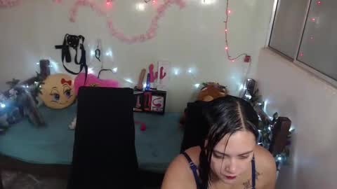 Antonia online show from 02-17-25, 06:09