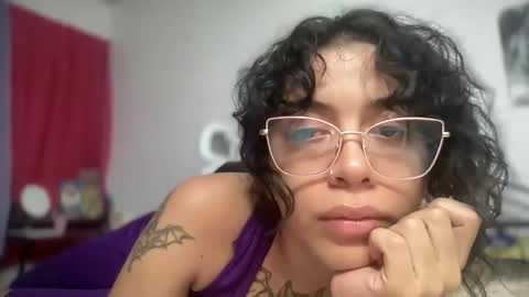 Antonia online show from 12-19-25, 03:02