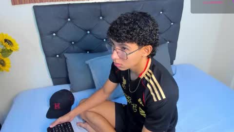 Snapshot of antoniio_miller chatting on 12-16-25, 12:54 Antonio online show from 12-16-25, 12:54