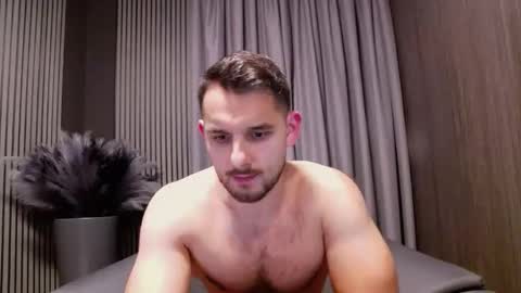 HI My name is Antonio online show from 11-19-25, 08:09