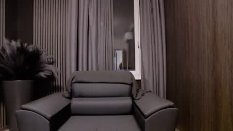 HI My name is Antonio online show from 11-22-25, 07:57