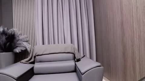 HI My name is Antonio online show from 02-18-26, 07:54