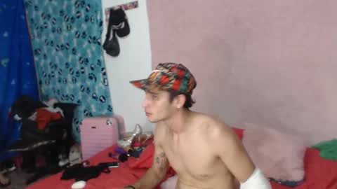 Snapshot of antony_2024 chatting on 12-25-24, 12:16 karol y antony online show from 12-25-24, 12:16