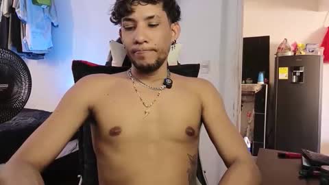 AnuarDHM online show from 12-17-25, 08:48