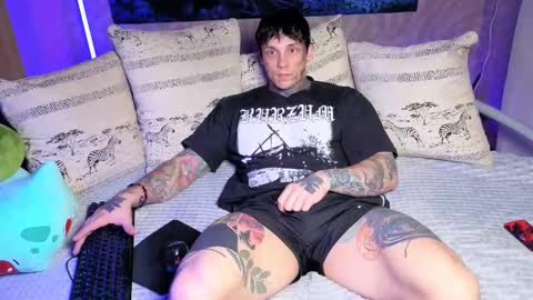 Tom online show from 11-11-25, 05:29