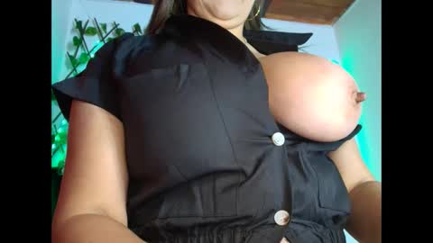 any mour online show from 09-24-25, 05:05