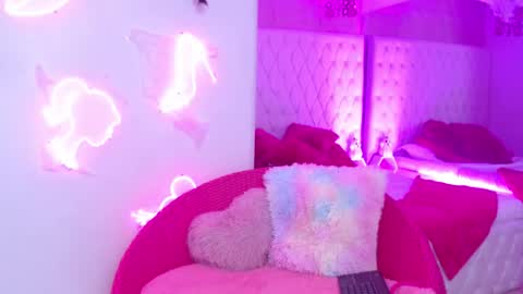 anyawink online show from 11-01-25, 05:09