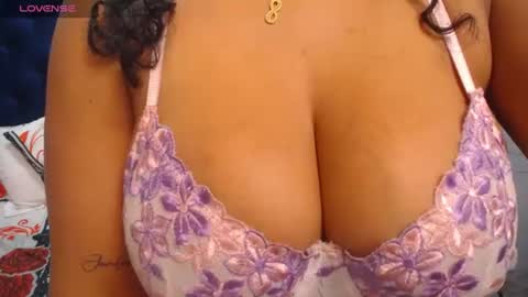 Snapshot of anyelaevansx chatting on 06-25-26, 02:32 Anyela online show from 06-25-26, 02:32