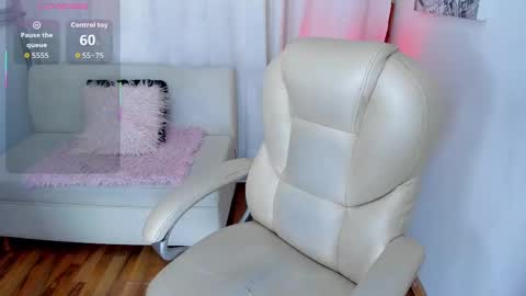 Snapshot of anyi_restrepo chatting on 09-24-25, 12:08 Anyi online show from 09-24-25, 12:08