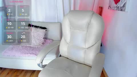 Snapshot of anyi_restrepo chatting on 10-16-25, 12:06 Anyi online show from 10-16-25, 12:06
