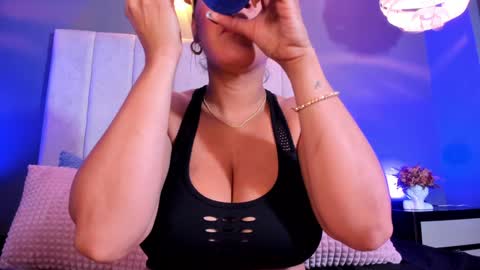 Snapshot of anyrax1 chatting on 12-21-24, 12:16 Anyrax online show from 12-21-24, 12:16