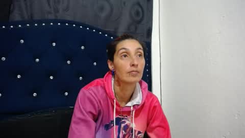 anyu online show from 01-12-25, 05:13