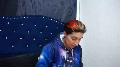 anyu online show from 01-15-25, 04:04