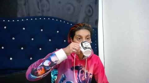 anyu online show from 01-19-25, 08:39