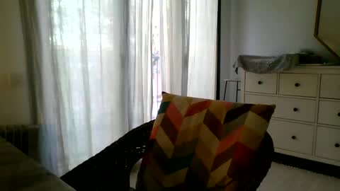 Snapshot of apc_3 chatting on 12-18-24, 09:04 apc_3 online show from 12-18-24, 09:04