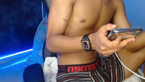 aphal_hot23 online show from 09-22-25, 06:43