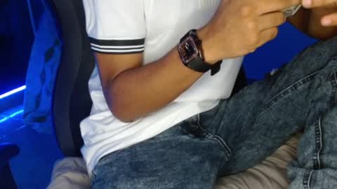 aphal_hot23 online show from 10-03-25, 11:29