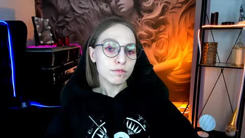 Snapshot of aphexqueen chatting on 02-03-25, 01:08 APHEX QUEEN online show from 02-03-25, 01:08