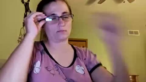 Snapshot of aphrodite60 chatting on 09-21-25, 05:42 Aphrodite60 online show from 09-21-25, 05:42