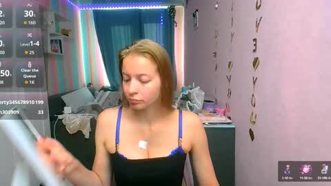 Aphrodite online show from 09-17-25, 12:40