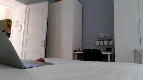 apollobest77 online show from 10-20-25, 11:43