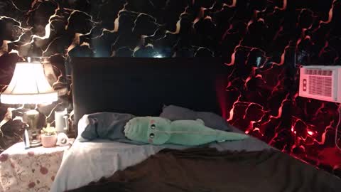 Apolo online show from 10-28-25, 10:56