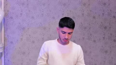 Snapshot of apolo_grayy chatting on 02-06-26, 06:40 Apolo Grayy online show from 02-06-26, 06:40