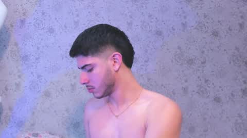 Snapshot of apolo_grayy chatting on 02-11-26, 05:01 Apolo Grayy online show from 02-11-26, 05:01