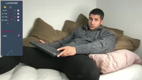 Snapshot of apolo_strange chatting on 01-18-25, 11:22 apolo_strange online show from 01-18-25, 11:22