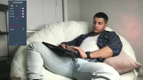 Snapshot of apolo_strange chatting on 02-06-25, 12:54 apolo_strange online show from 02-06-25, 12:54