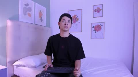 Apolo twink online show from 12-14-25, 07:18