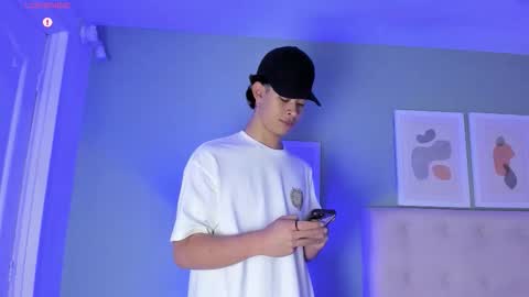 Apolo twink online show from 02-20-26, 07:47