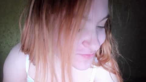 appleyummybuns online show from 03-12-26, 06:19