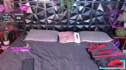 apprilfoxx online show from 12-03-25, 03:32