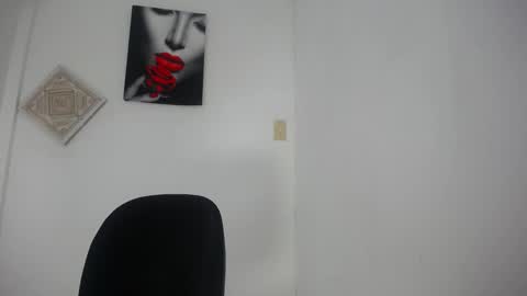 Aprhillove online show from 12-17-24, 07:40