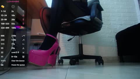 Aprhillove online show from 10-09-25, 09:13