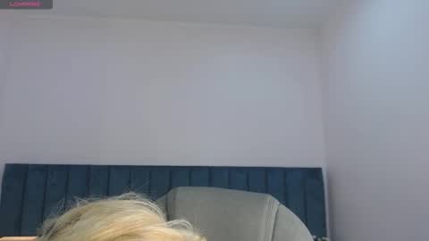 Snapshot of april__bunny chatting on 01-15-26, 07:06 April Bunny online show from 01-15-26, 07:06