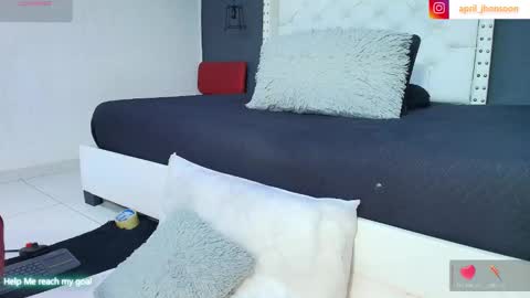 April Jhonsson online show from 01-11-26, 06:18