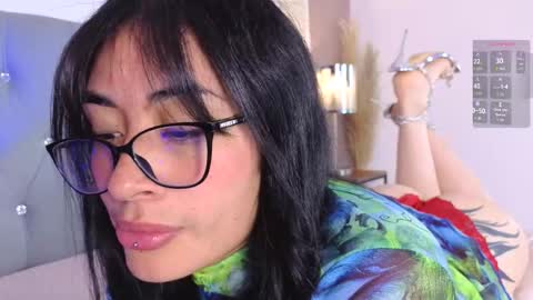 Cris online show from 11-25-25, 01:44